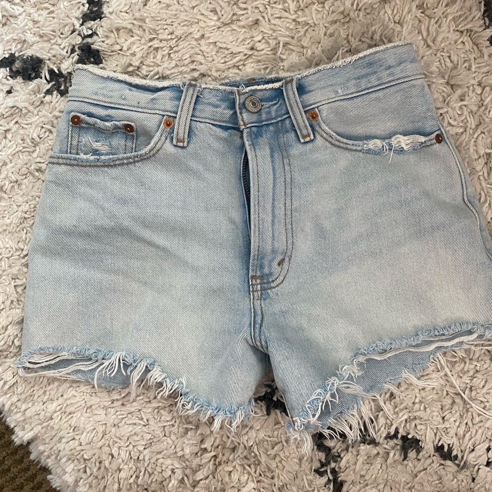 Abercrombie Annie high rise shorts